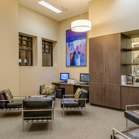 Mantra Collins Hotel Hobart Bagian luar foto